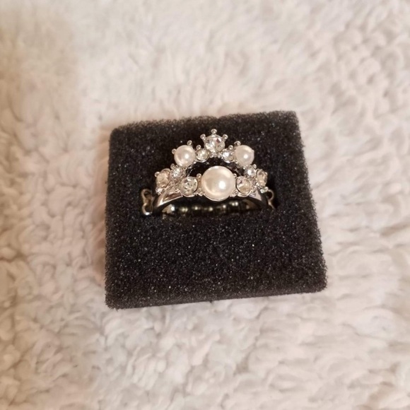 paparazzi Jewelry - A-List Ambience - white ring. New
